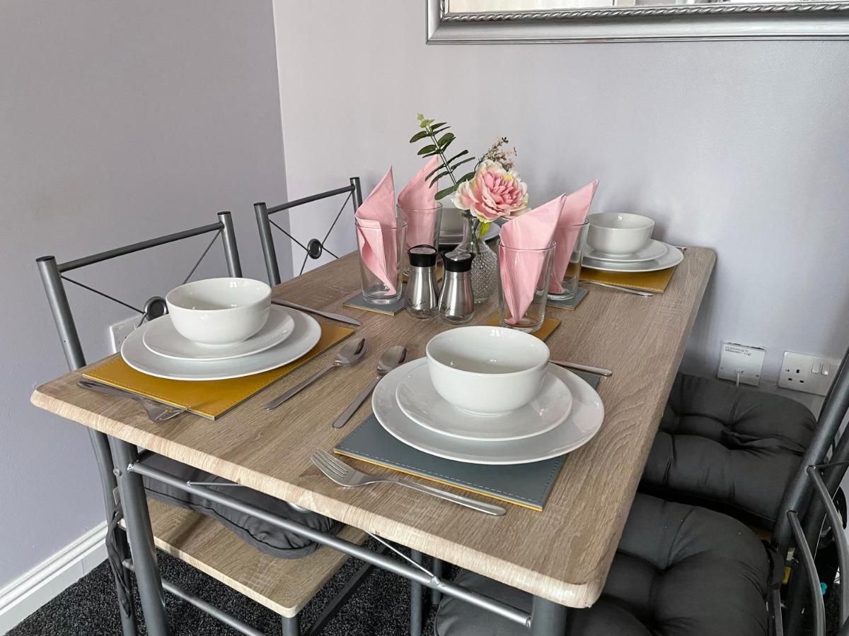 Spacious One Bedroom Flat, Entire Property. Greenock Ngoại thất bức ảnh