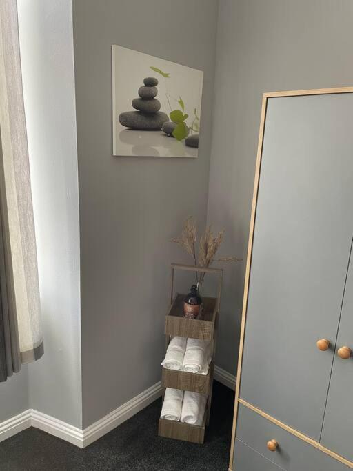 Spacious One Bedroom Flat, Entire Property. Greenock Ngoại thất bức ảnh